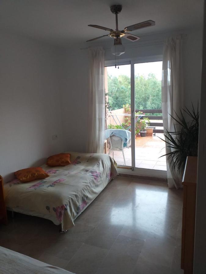 Planta Baja Cerca De La Playa Casares Costa Apartment Luaran gambar